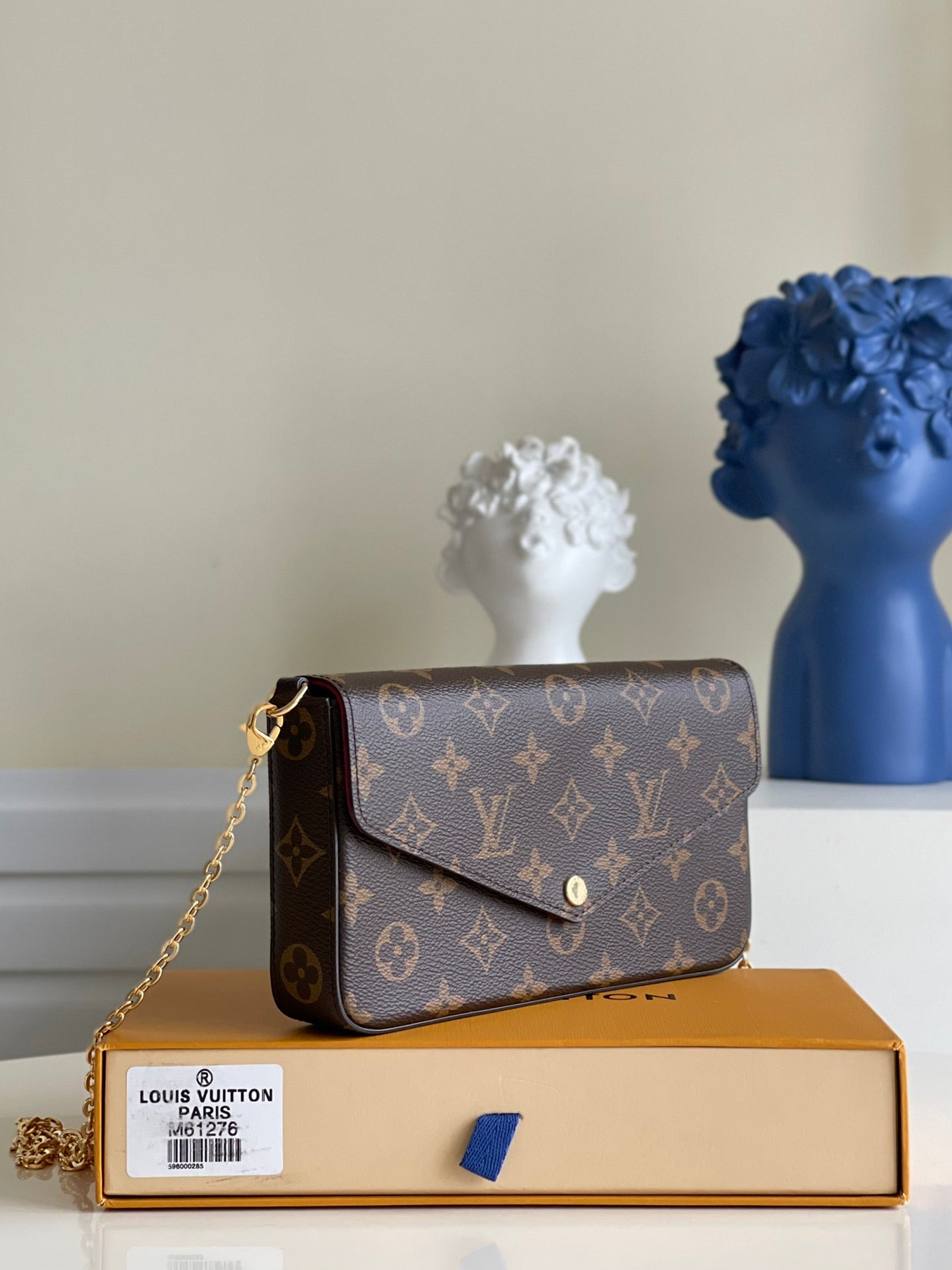 Handbag
