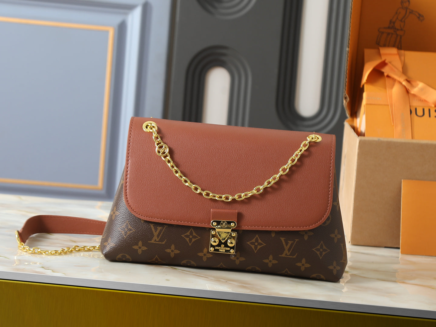 Handbag