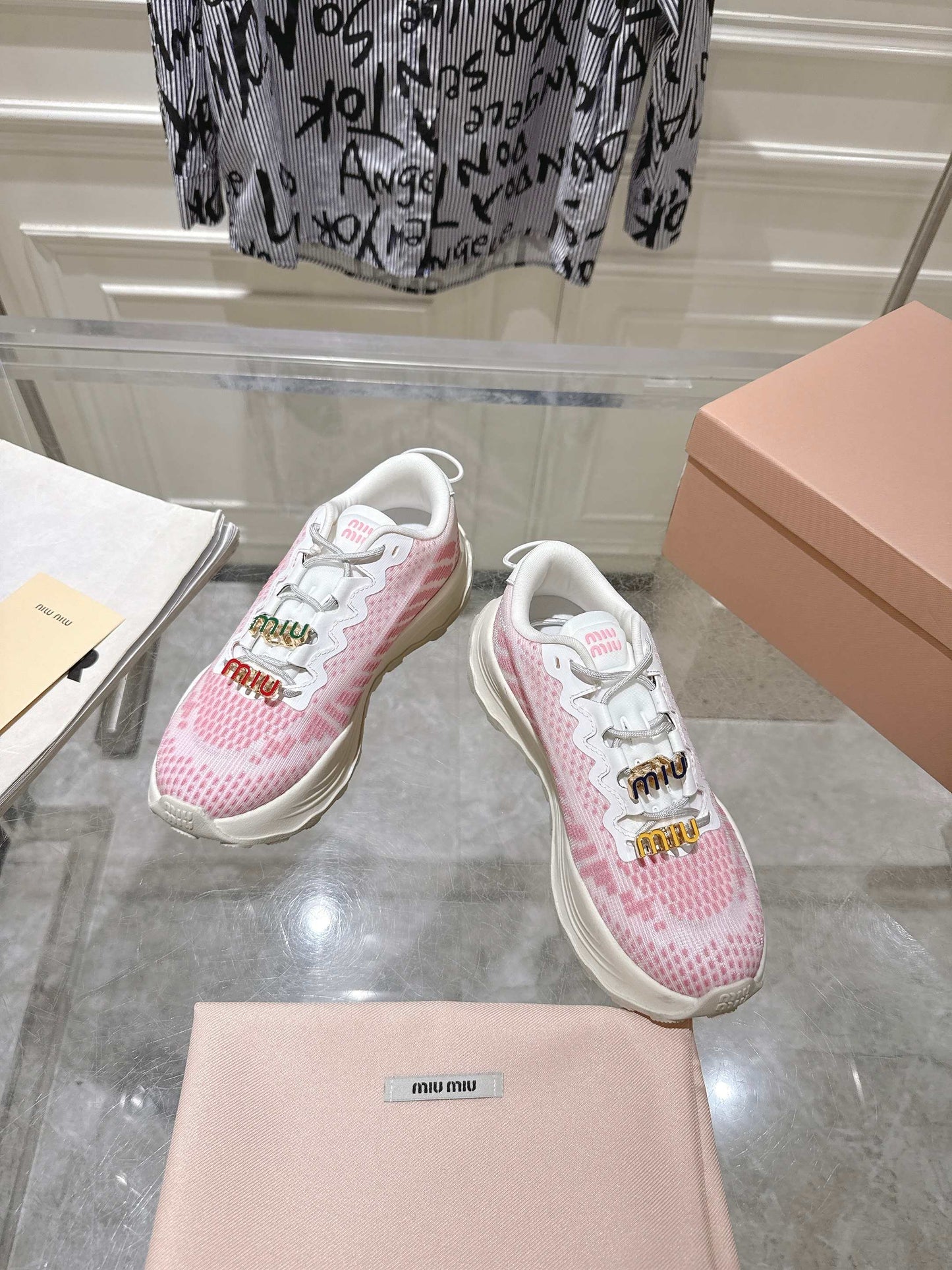 Sneakers
