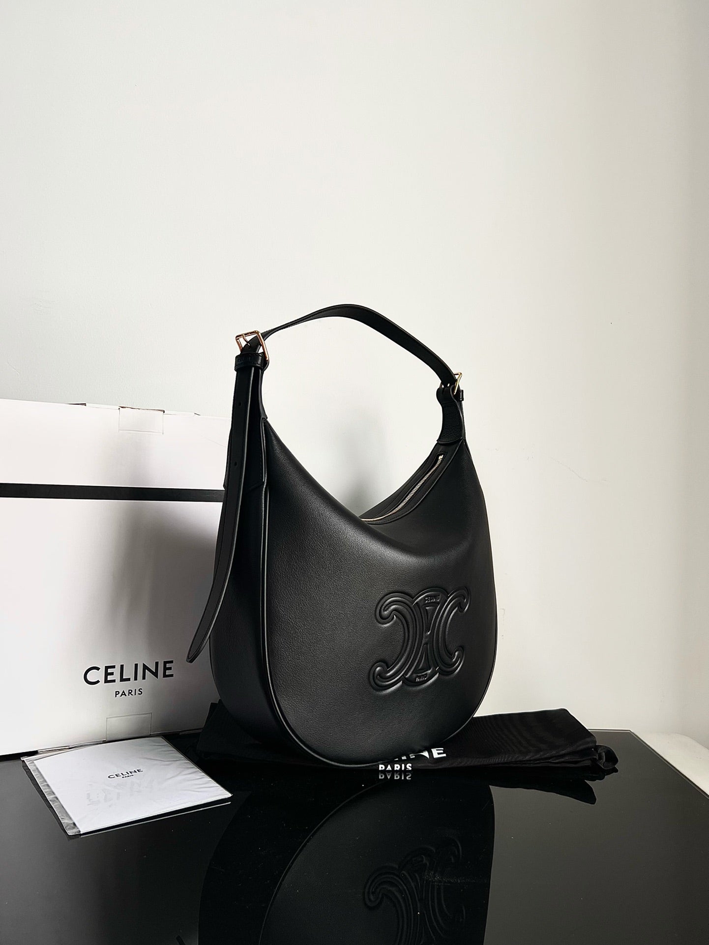 Handbag