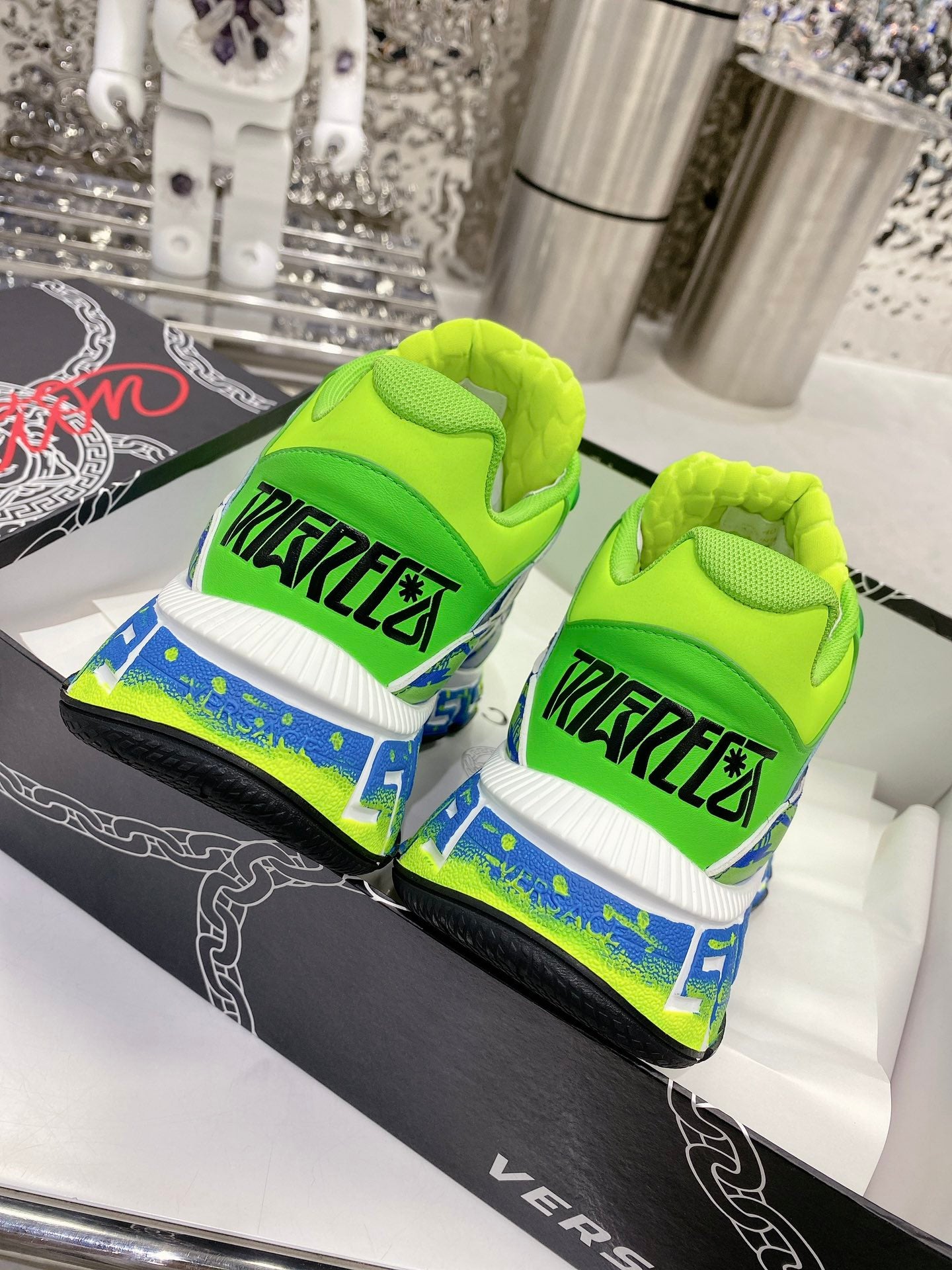 Sneakers