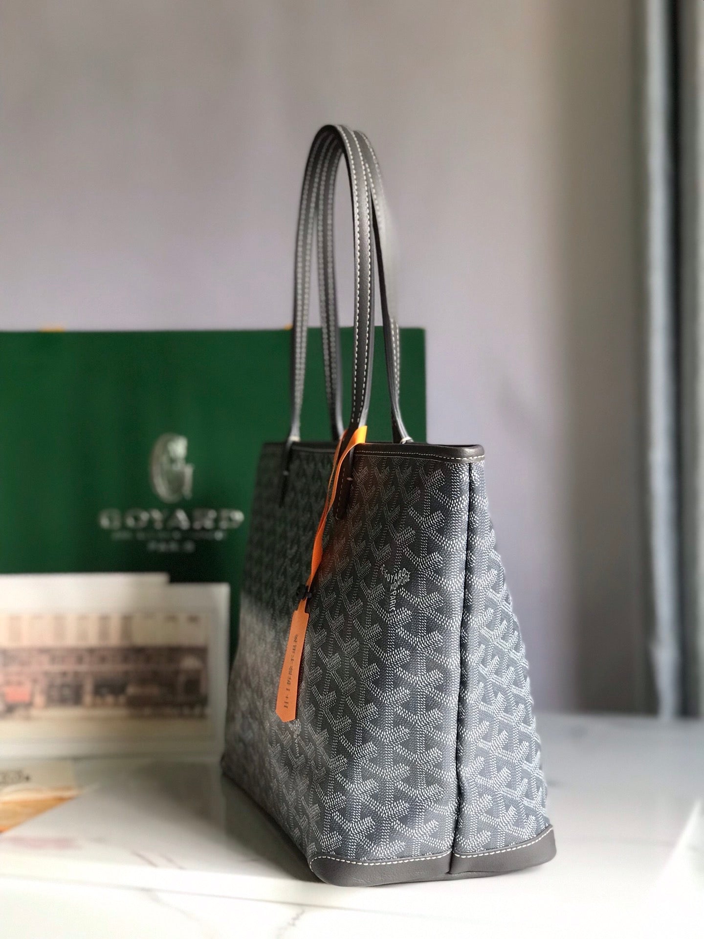 Handbag
