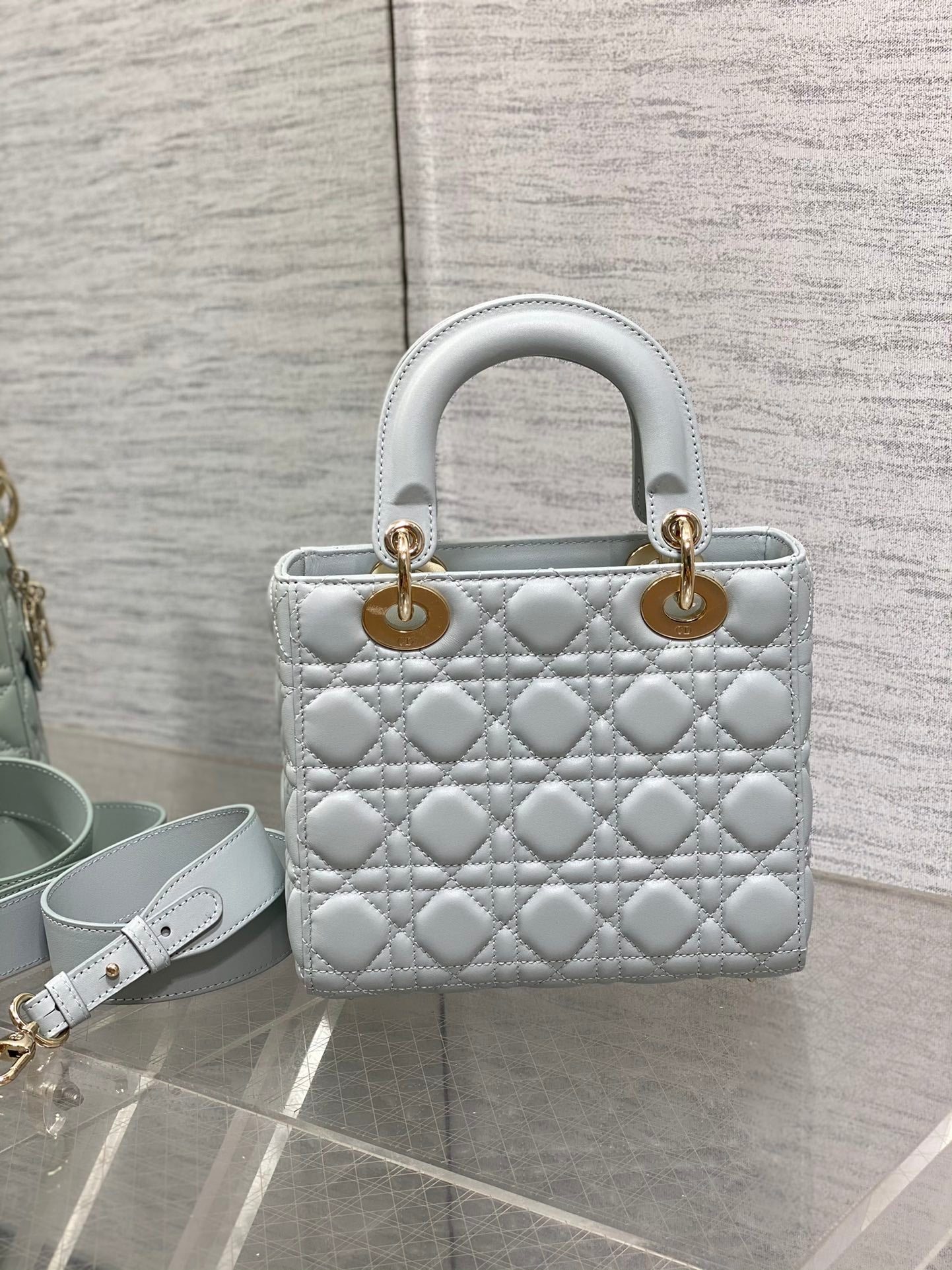 Handbag