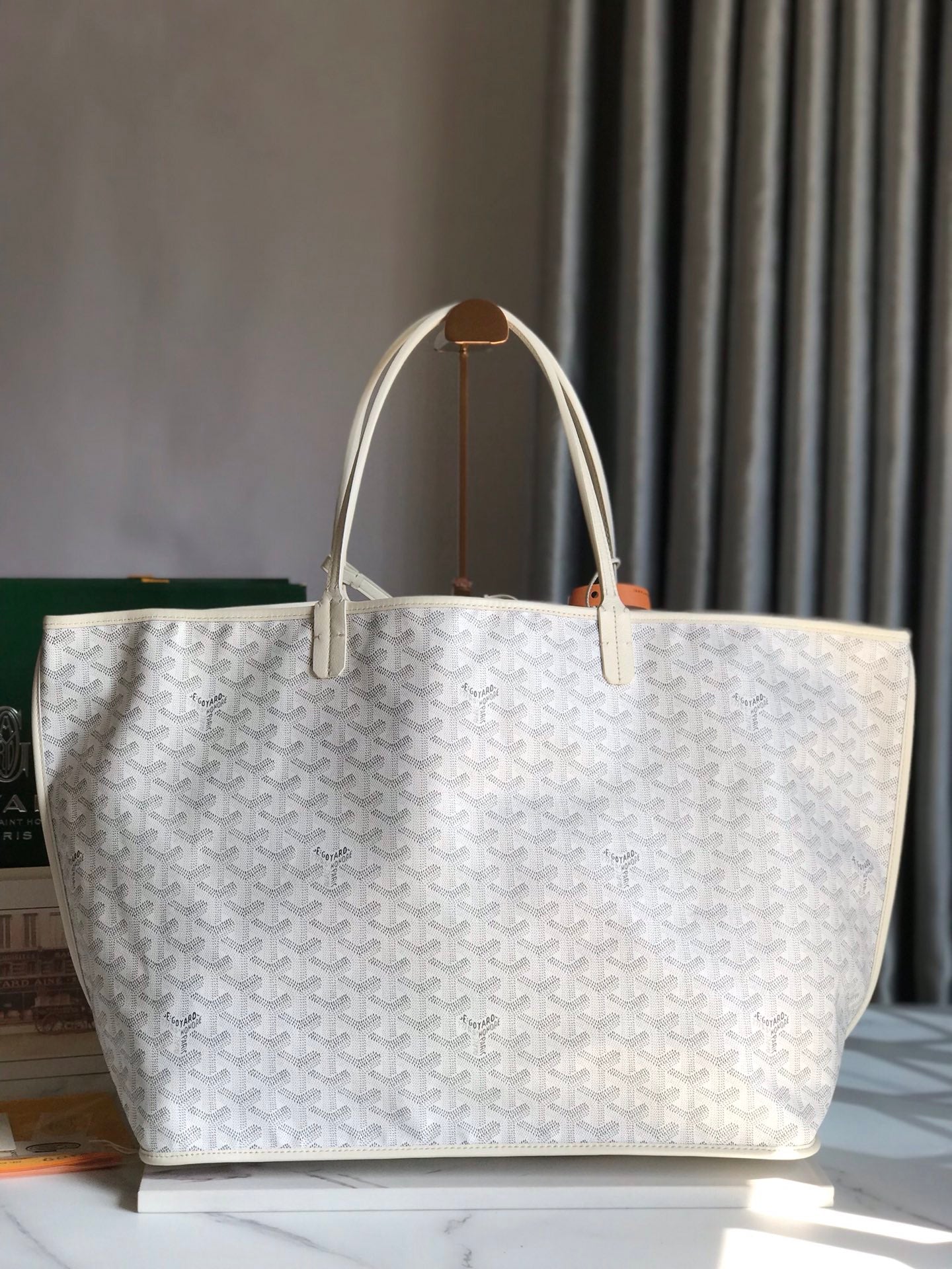 Handbag