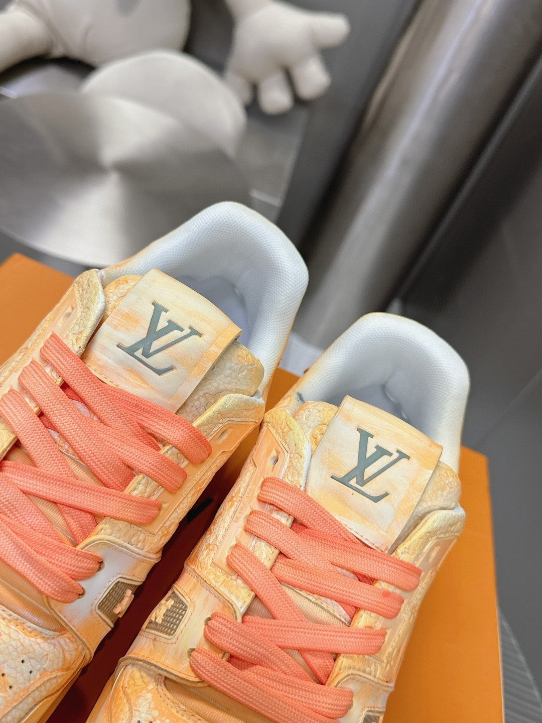 Sneakers