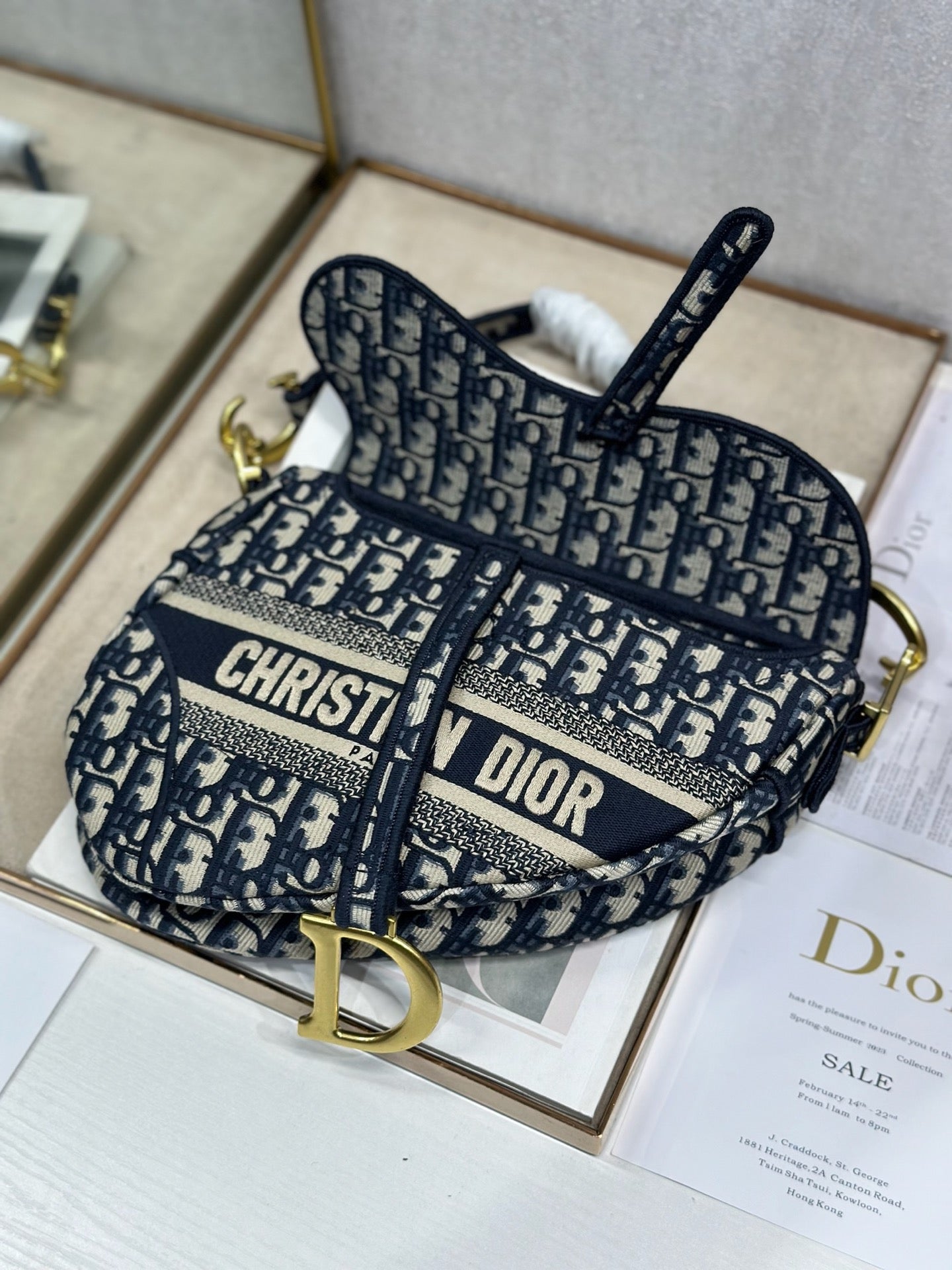 Handbag