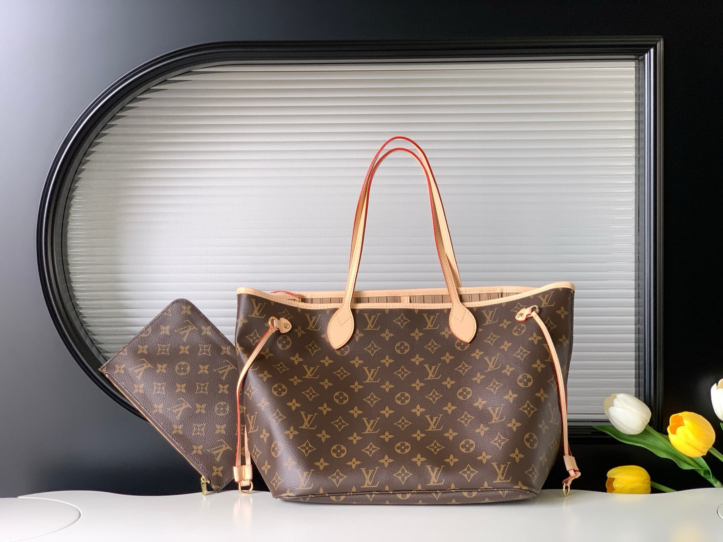 Handbag