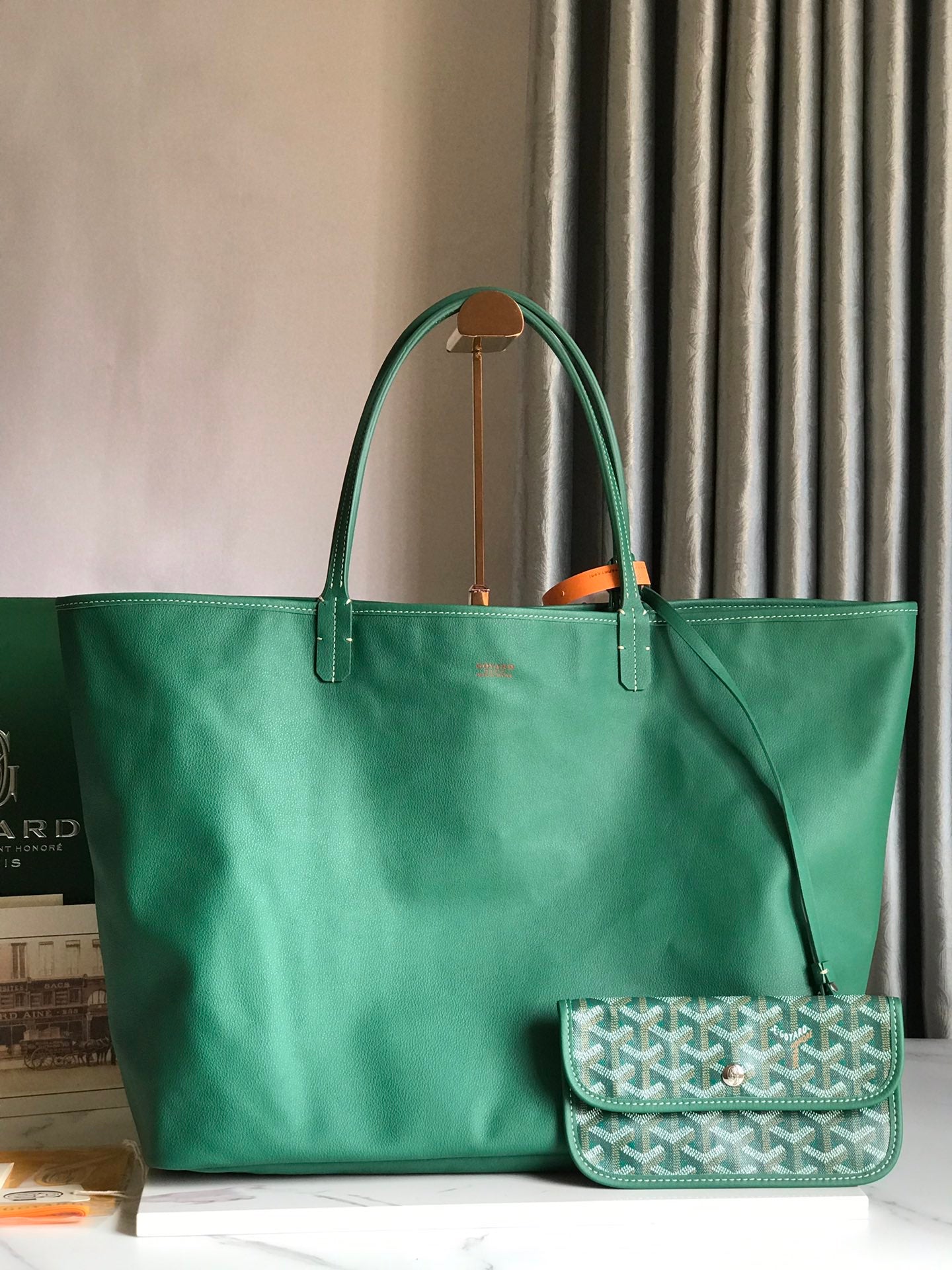 Handbag