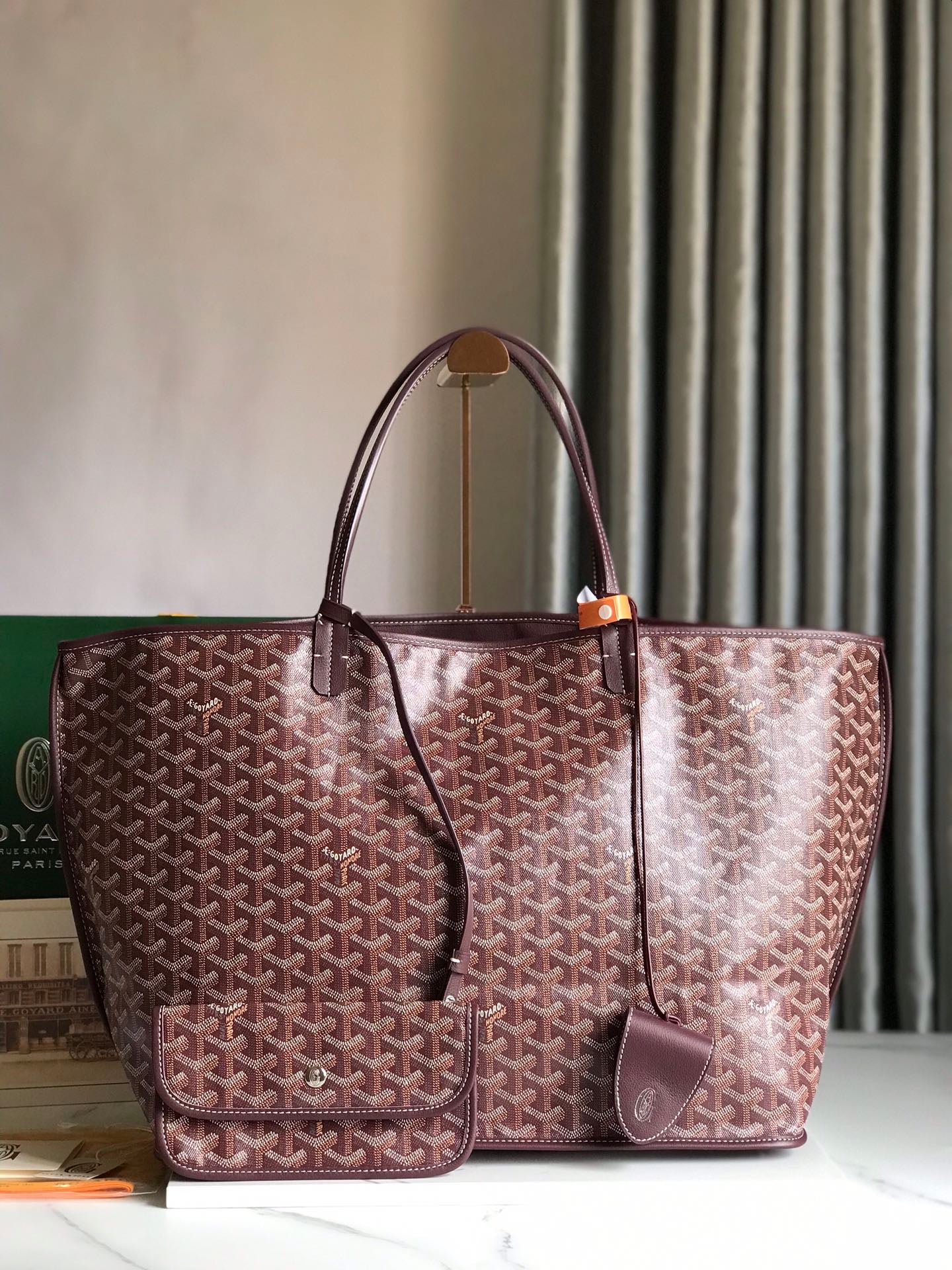 Handbag