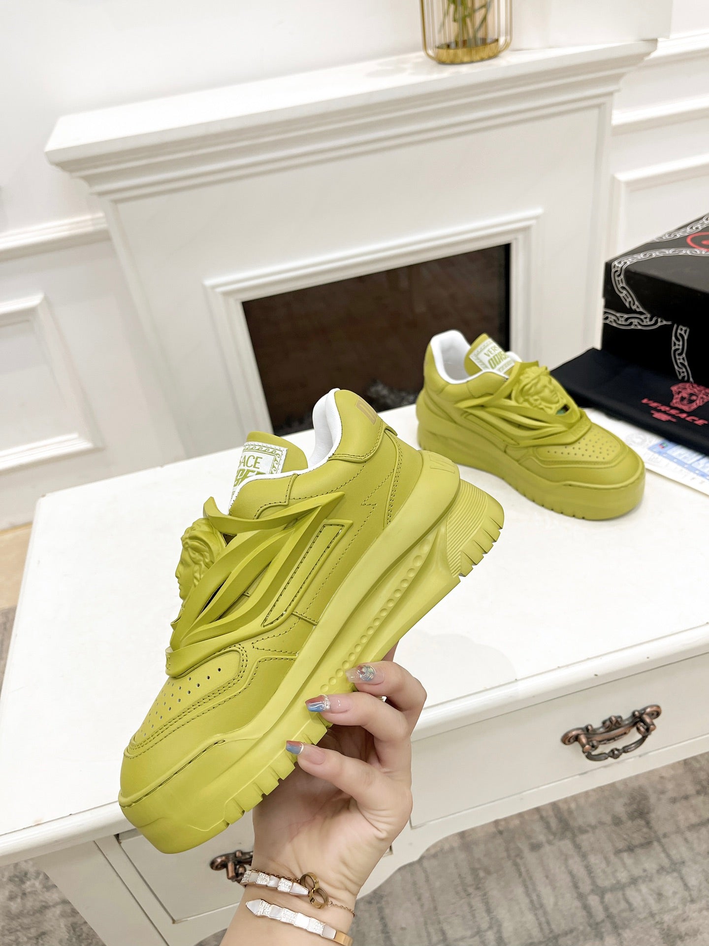 Sneakers