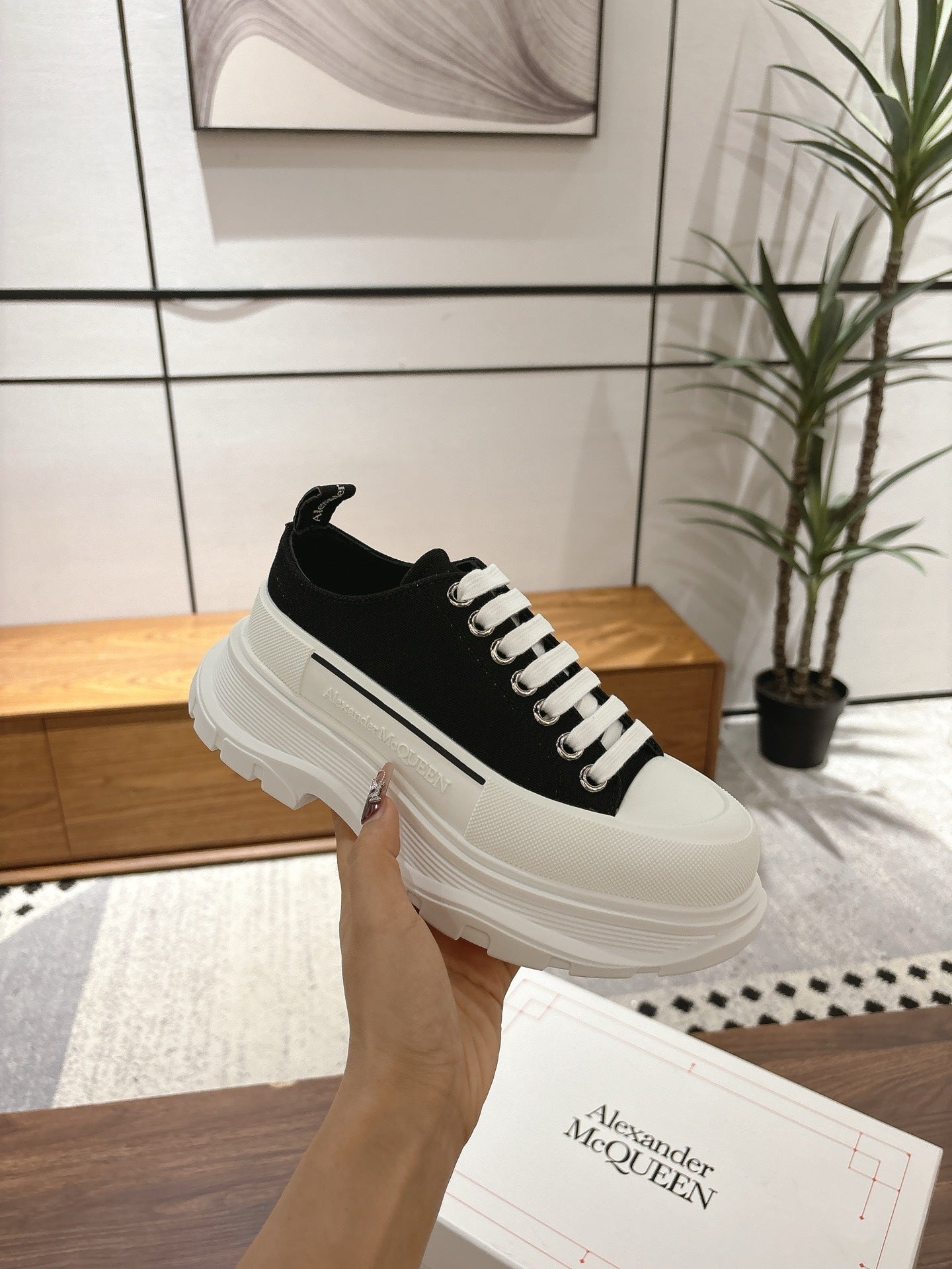 Sneakers