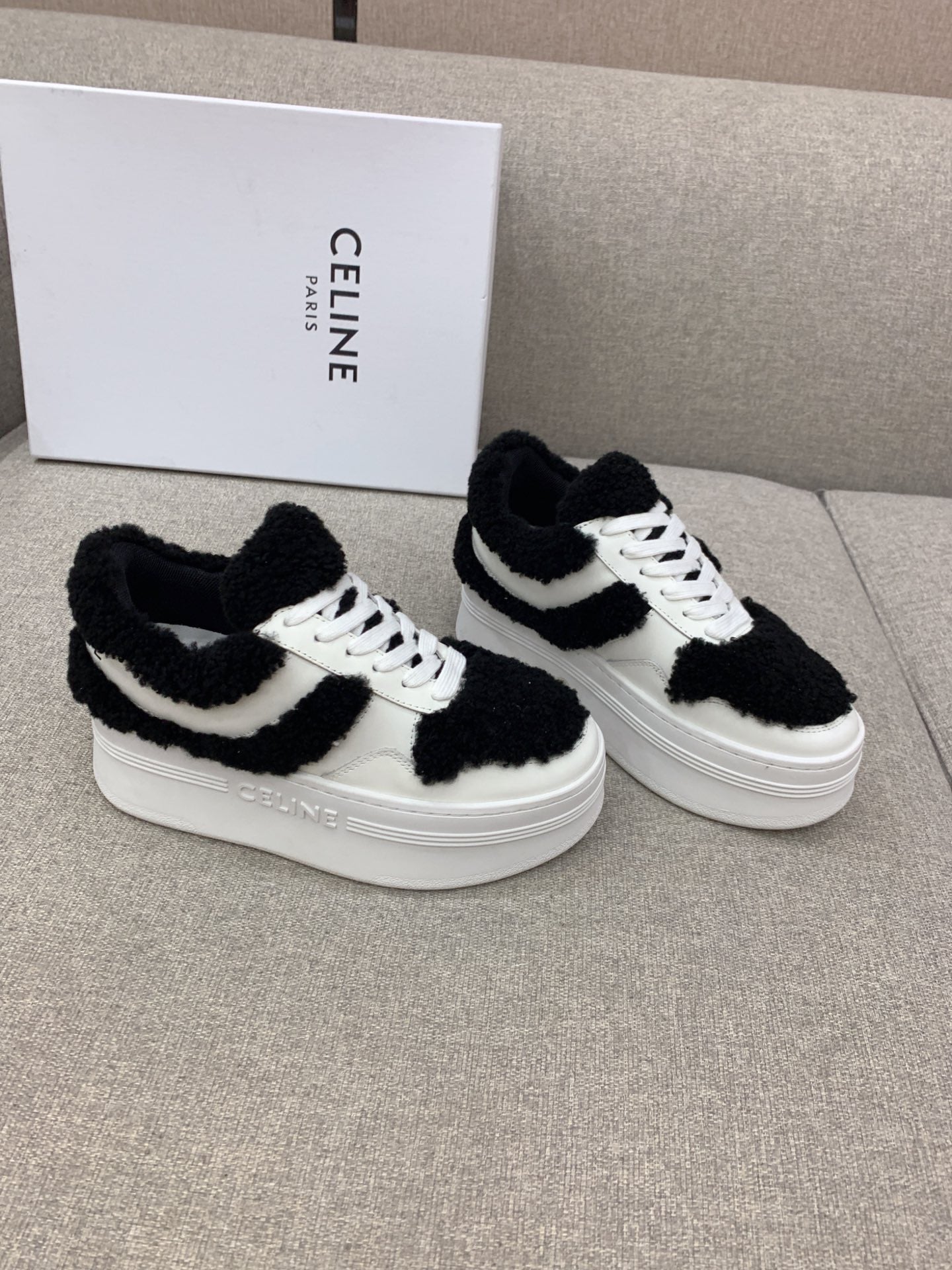 Sneakers