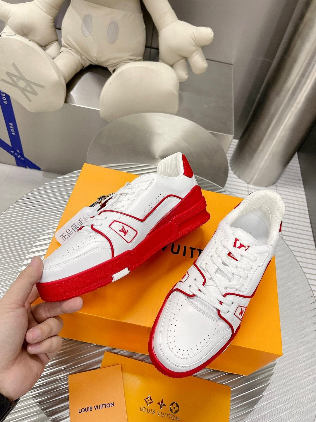 Sneakers