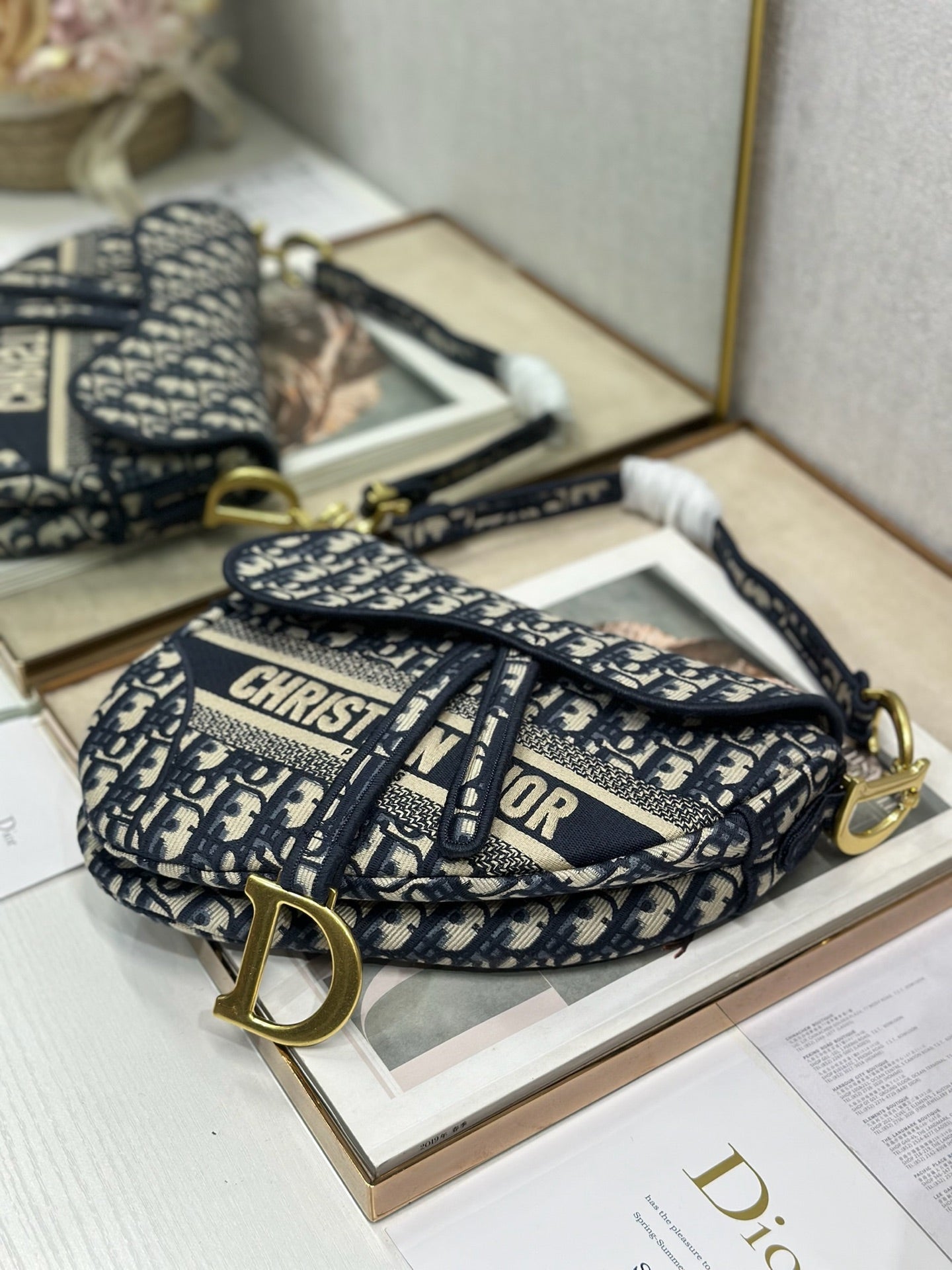 Handbag