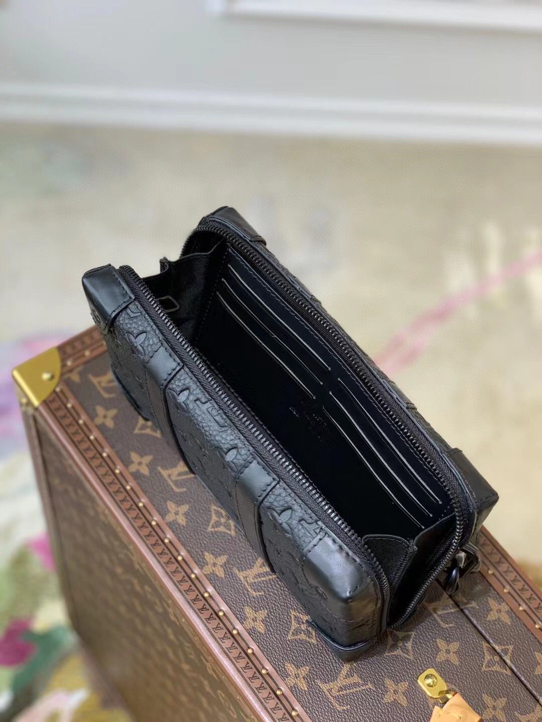 Handbag
