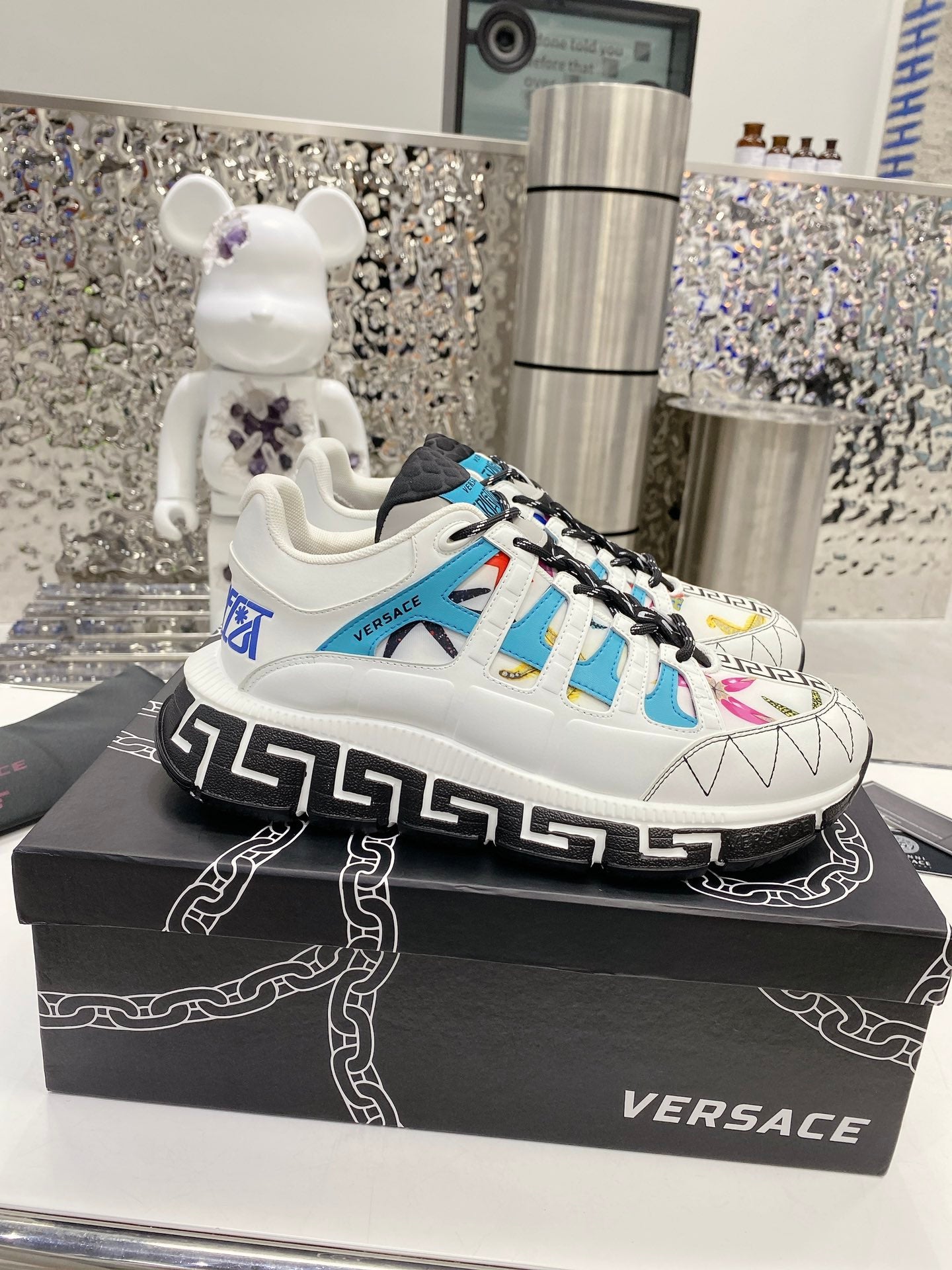 Sneakers