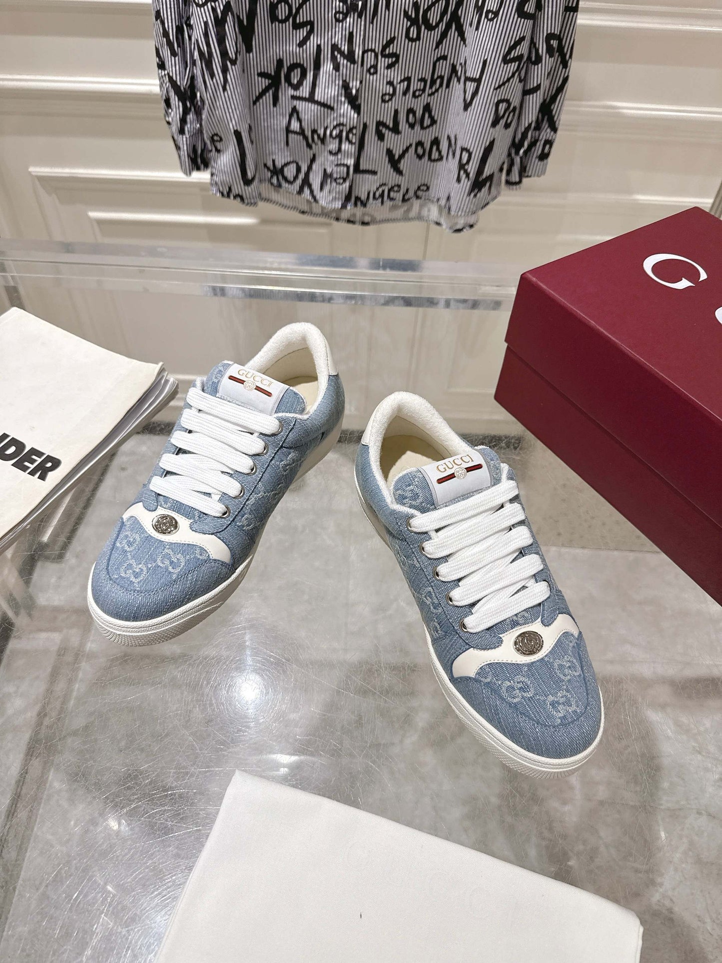 Sneakers