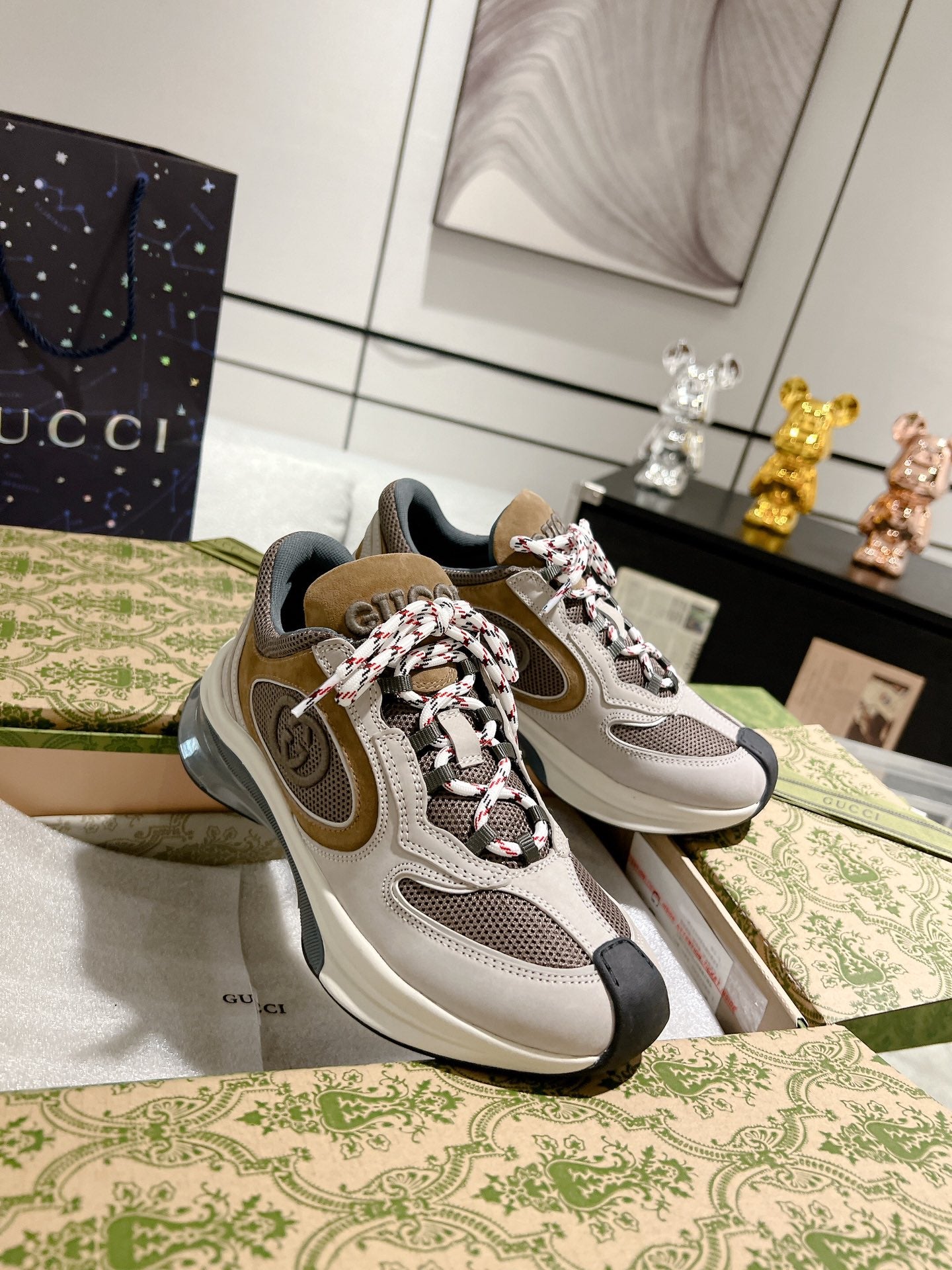 Sneakers