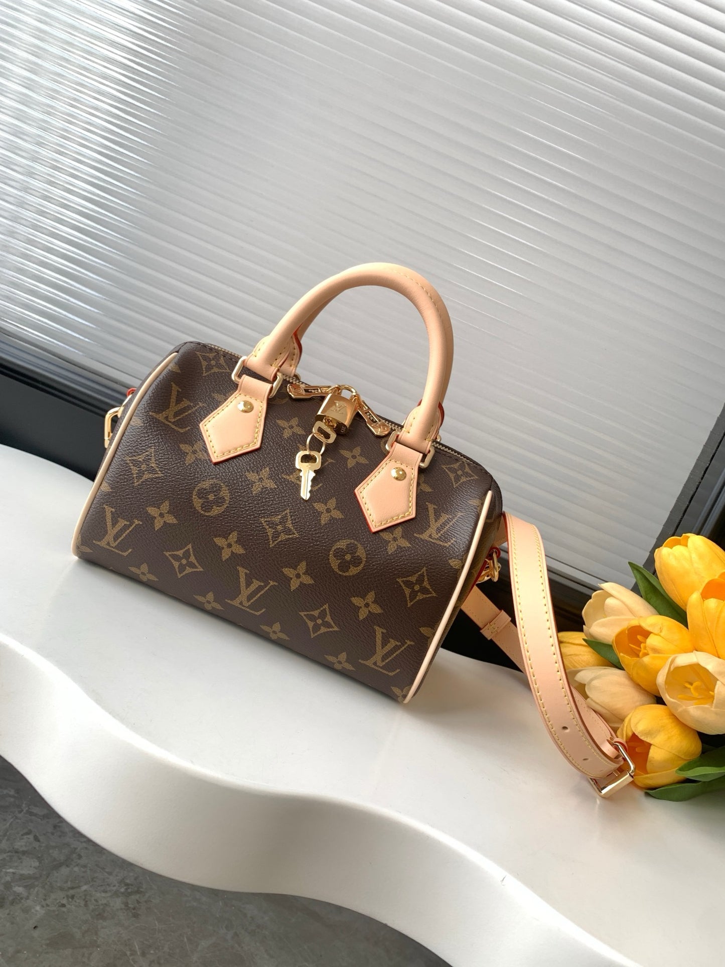 Handbag