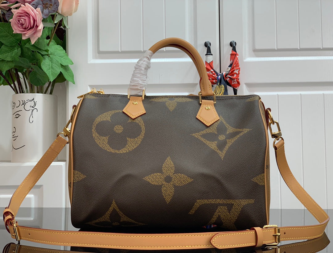 Handbag
