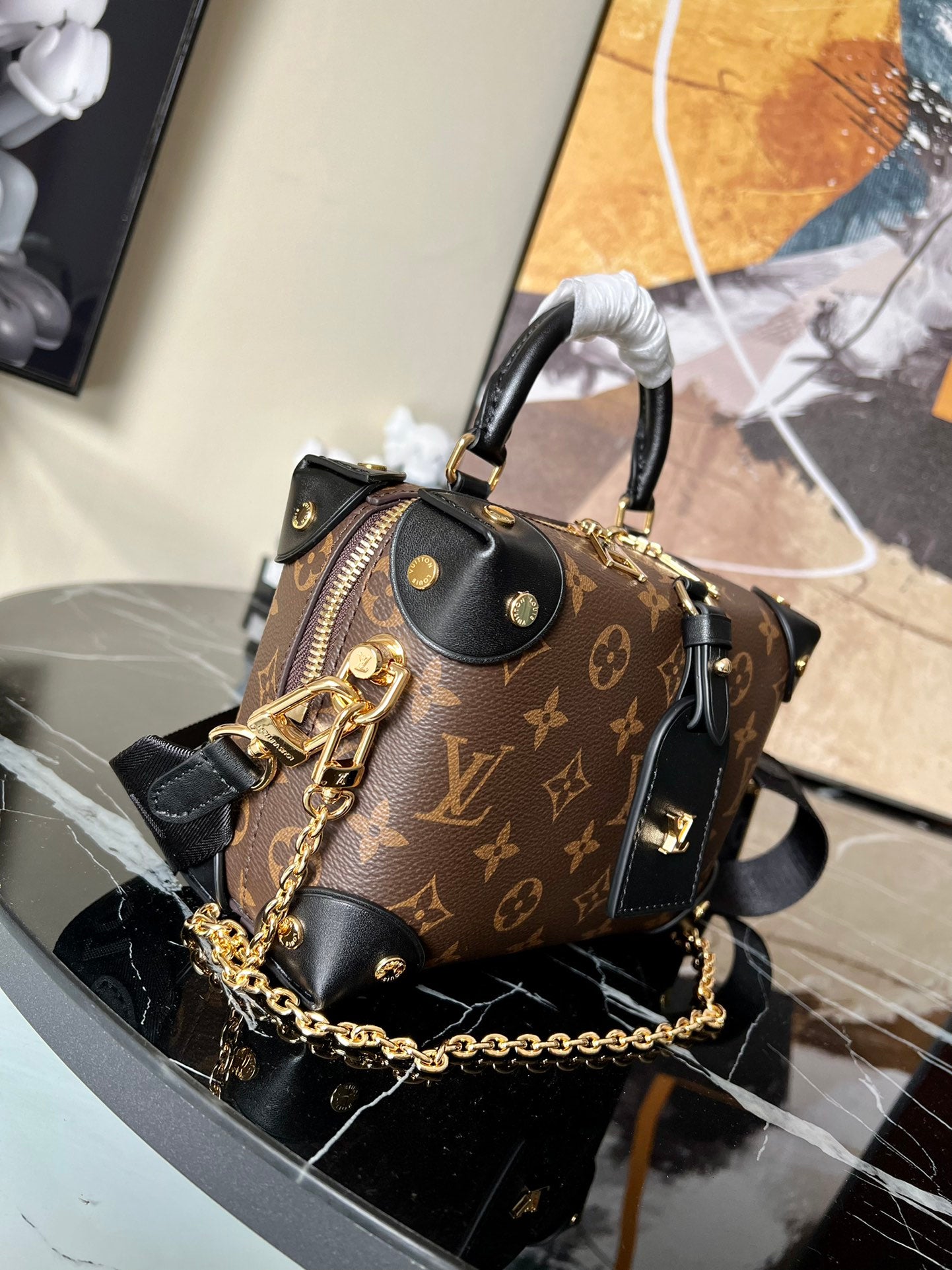Handbag