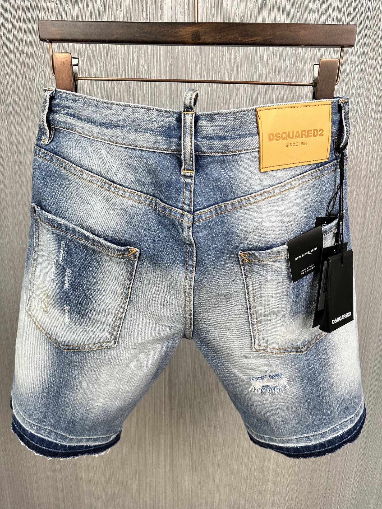 Short Jeans