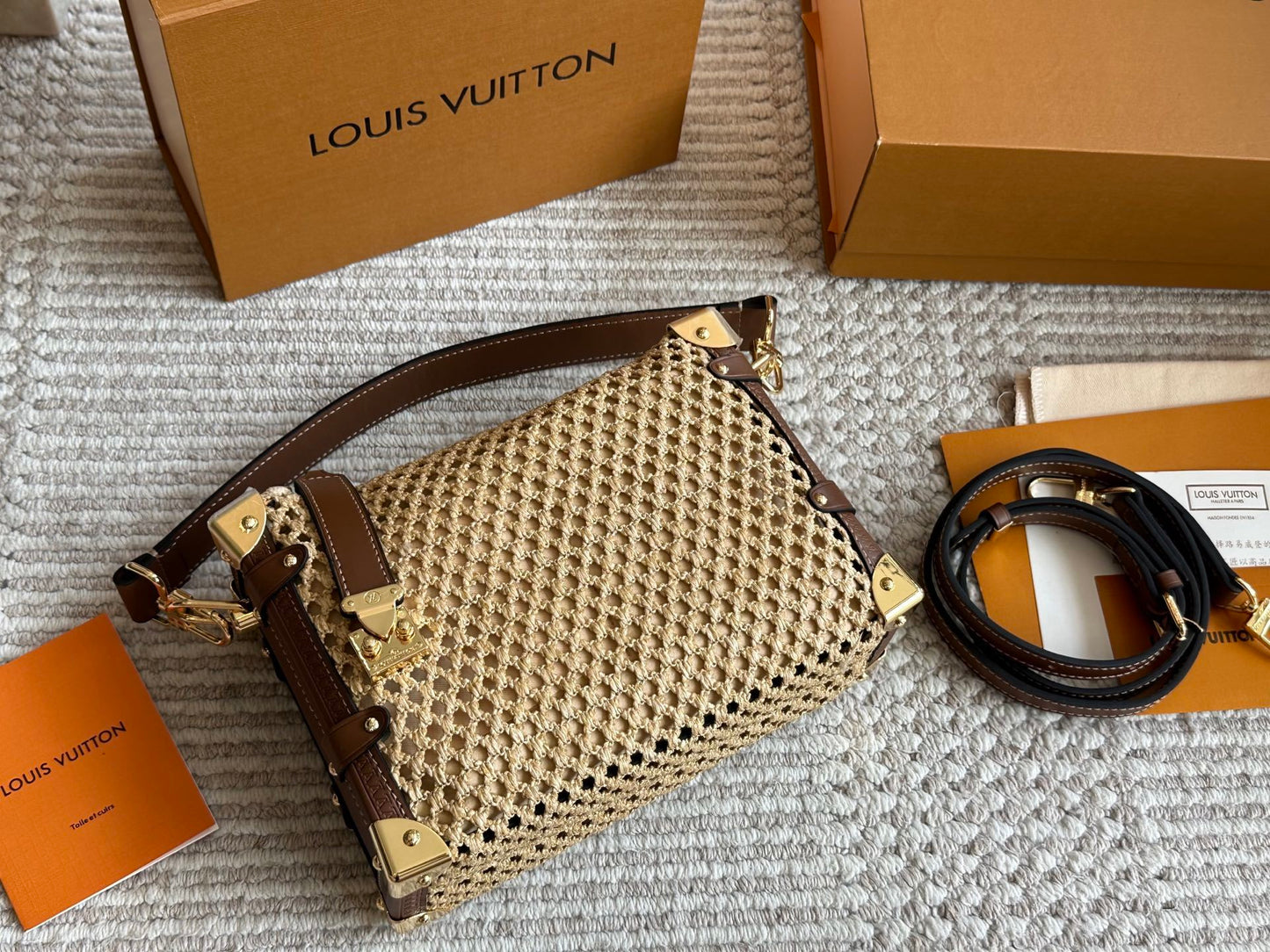 Handbag