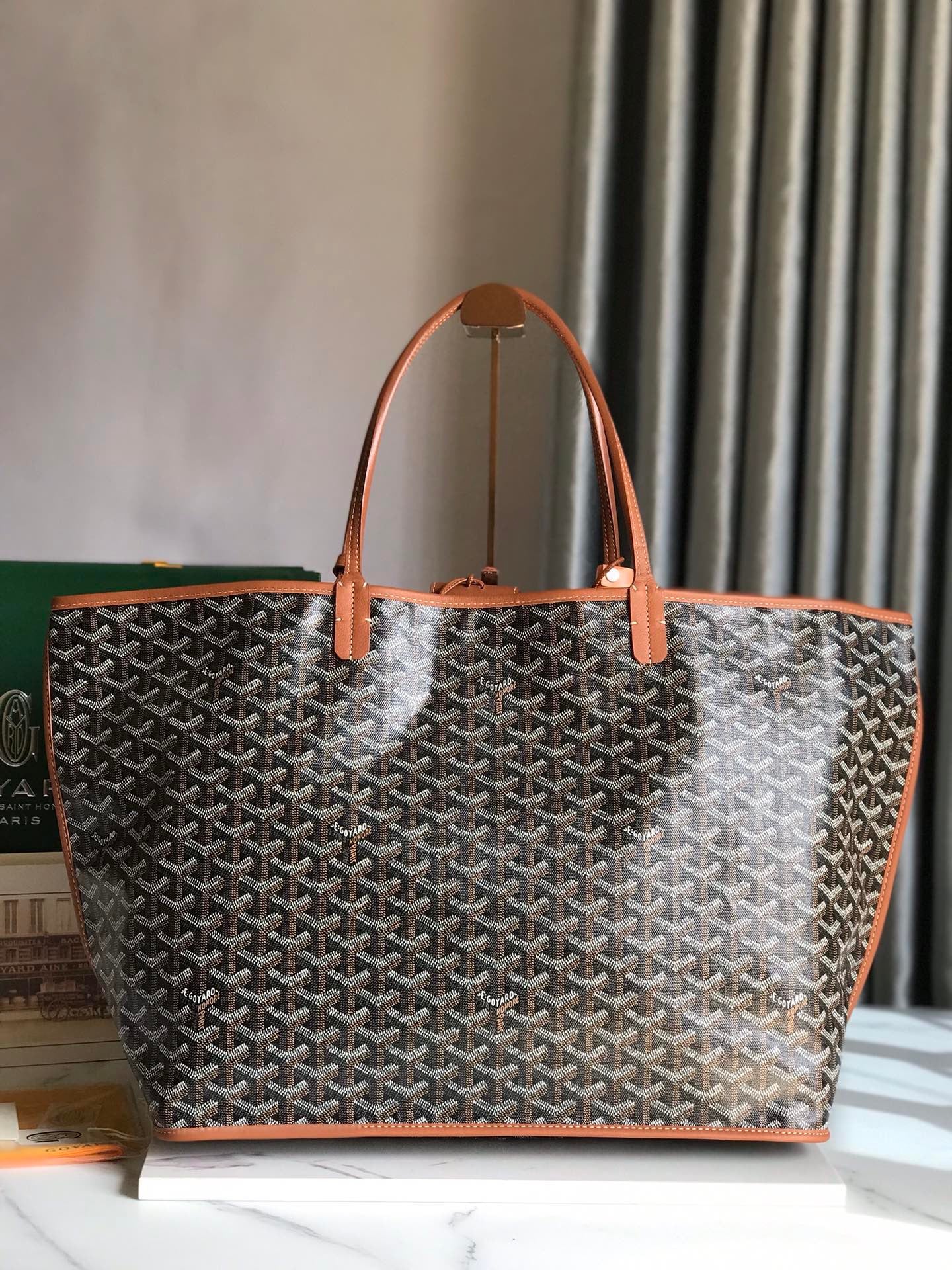 Handbag