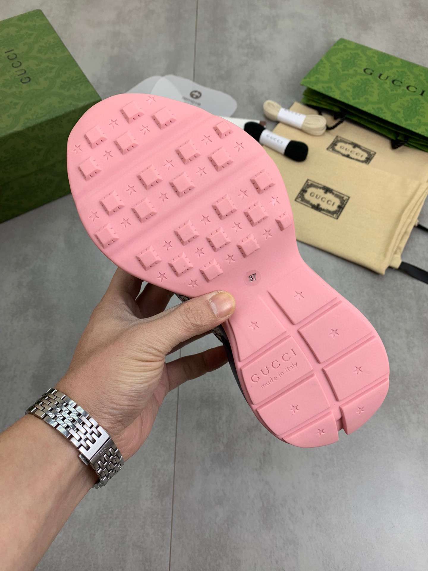 Sneakers