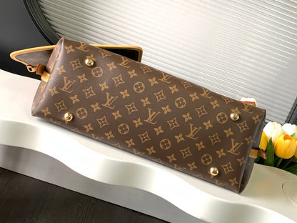 Handbag