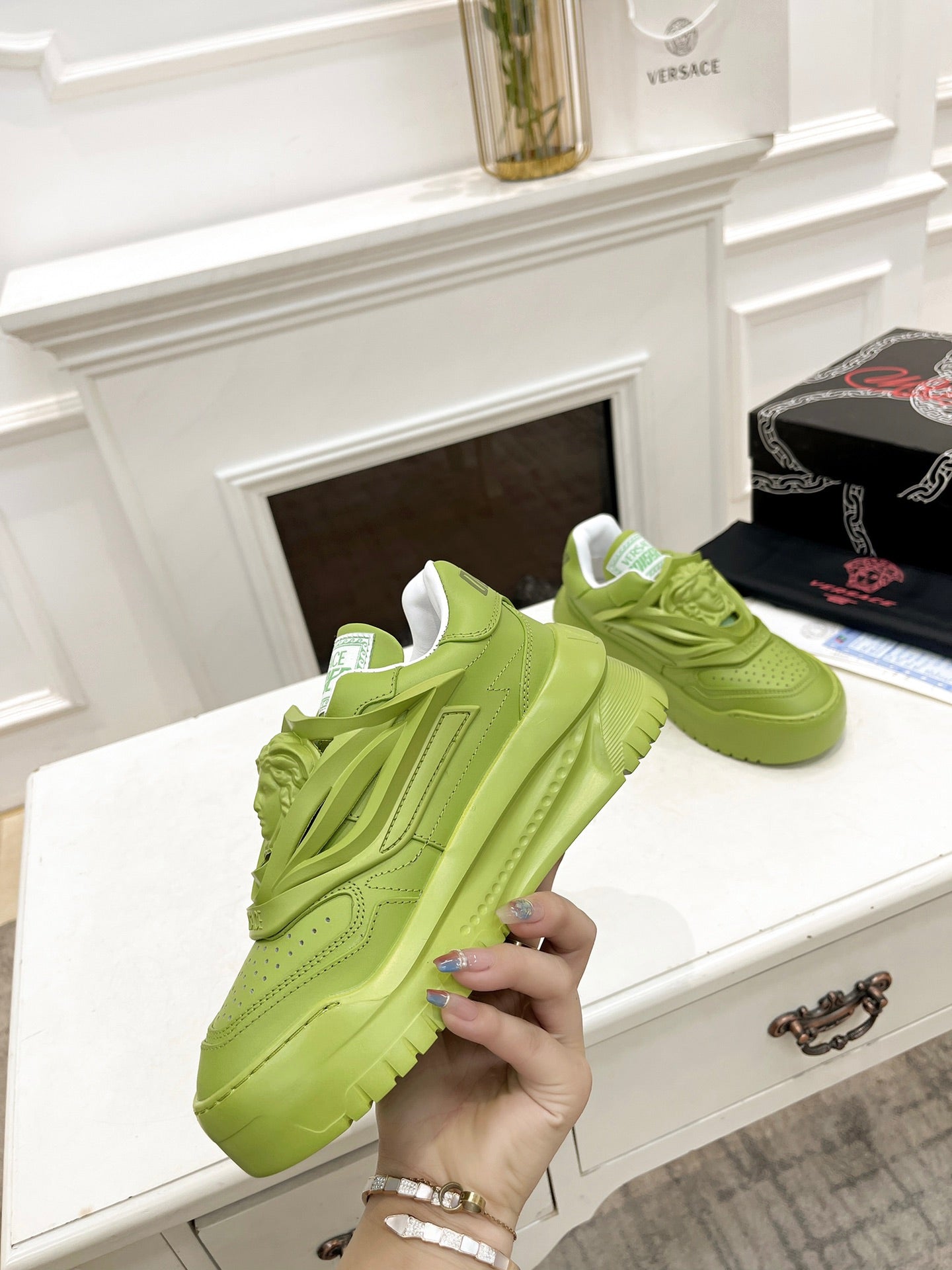 Sneakers