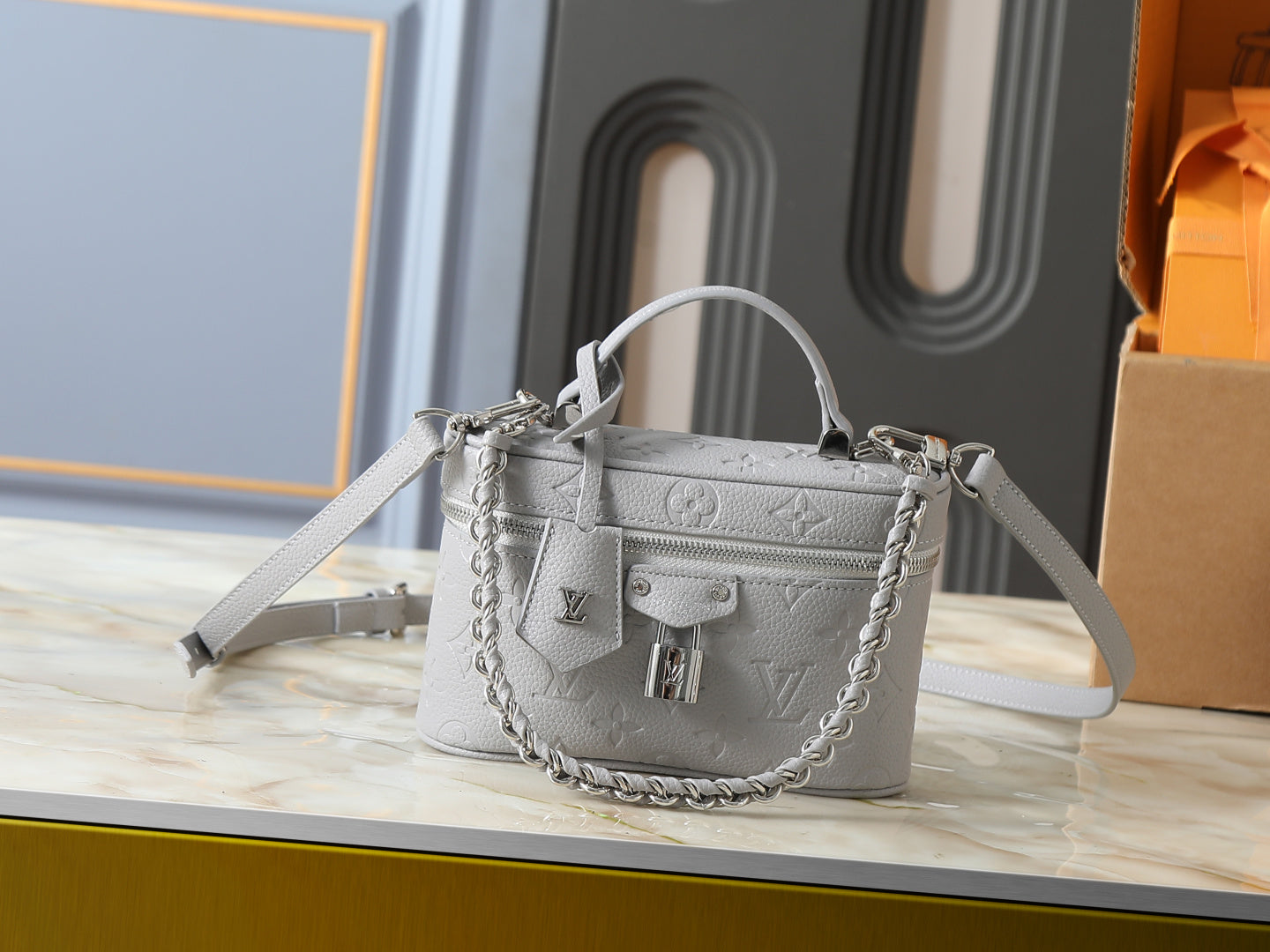 Handbag