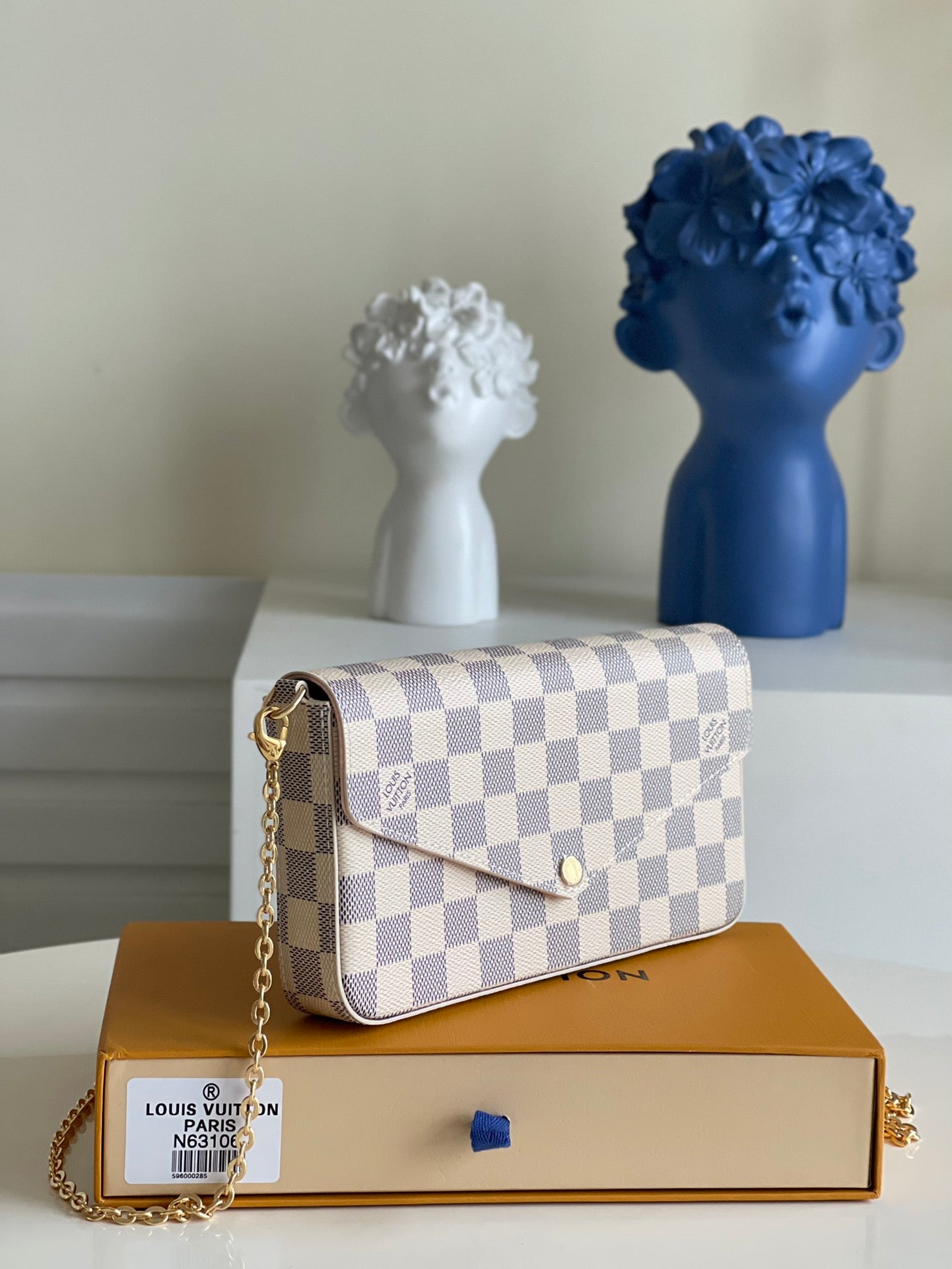 Handbag