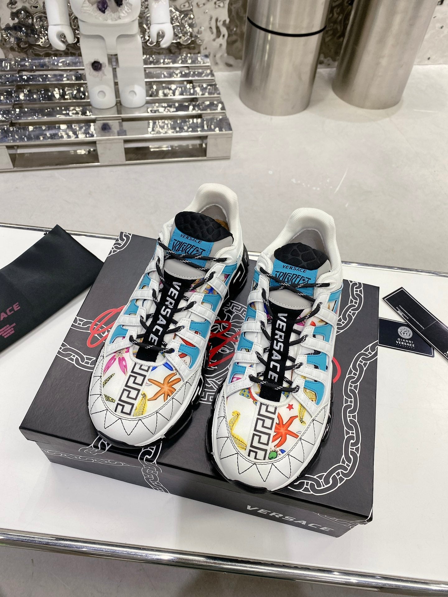 Sneakers