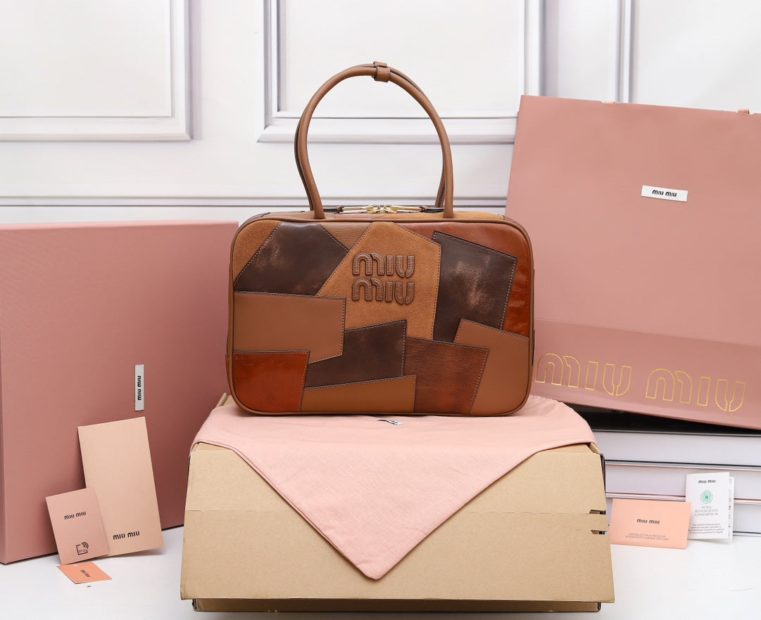 Handbag