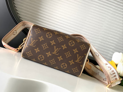 Handbag