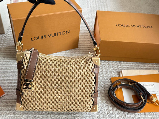 Handbag