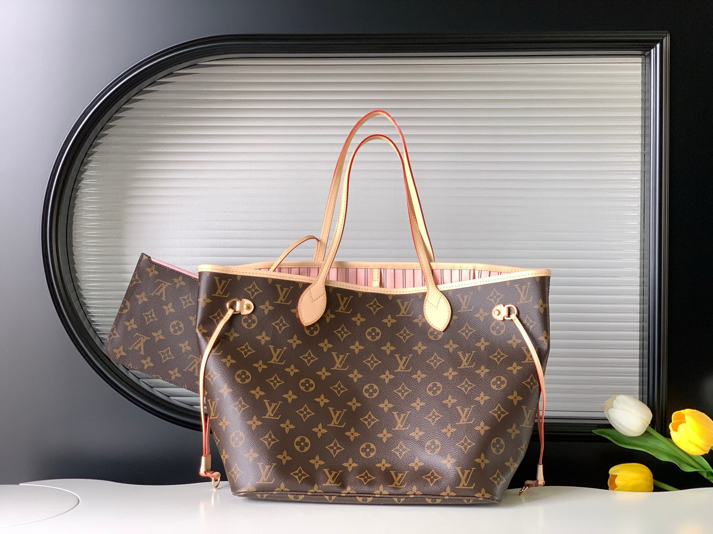 Handbag