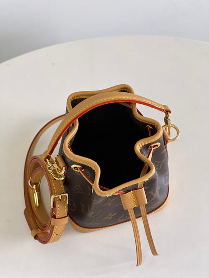 Handbag